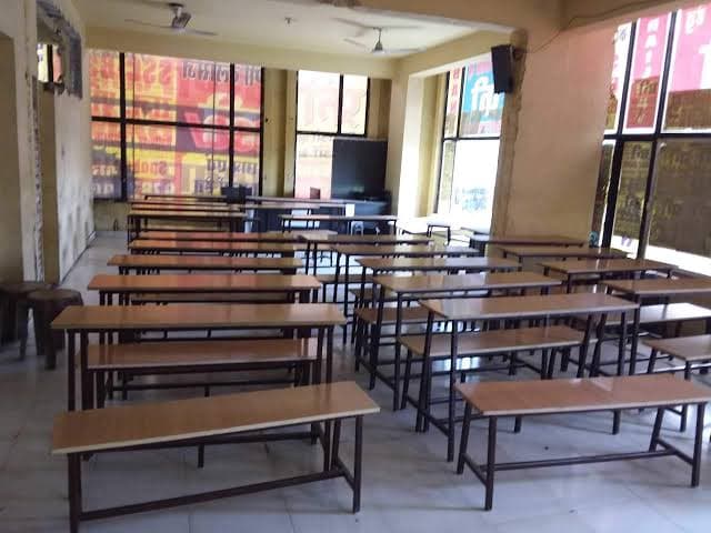 Karni Classes Images photo 4